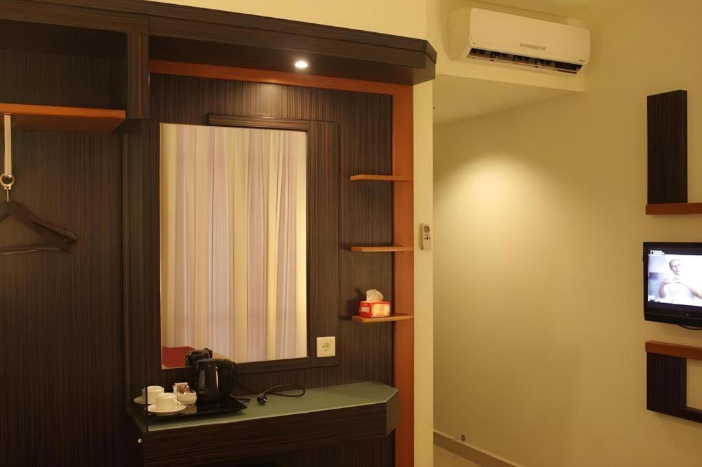Travello Hotel Manado Ngoại thất bức ảnh