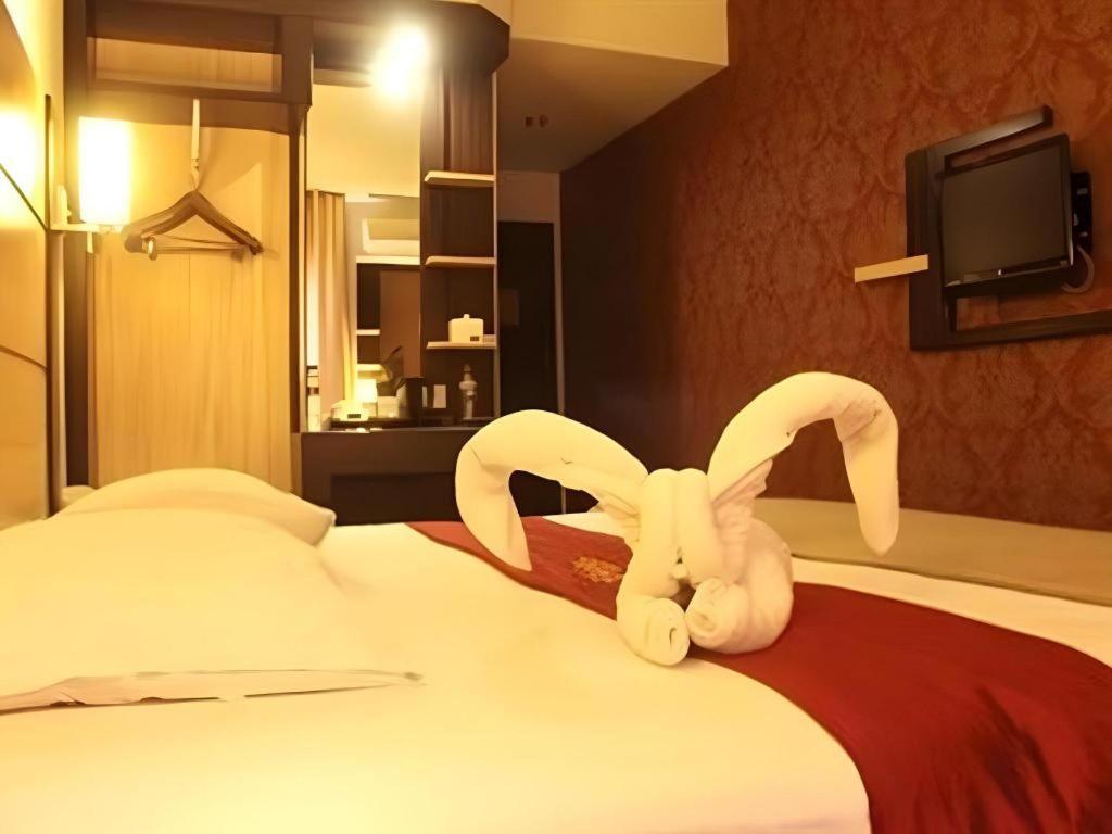 Travello Hotel Manado Ngoại thất bức ảnh