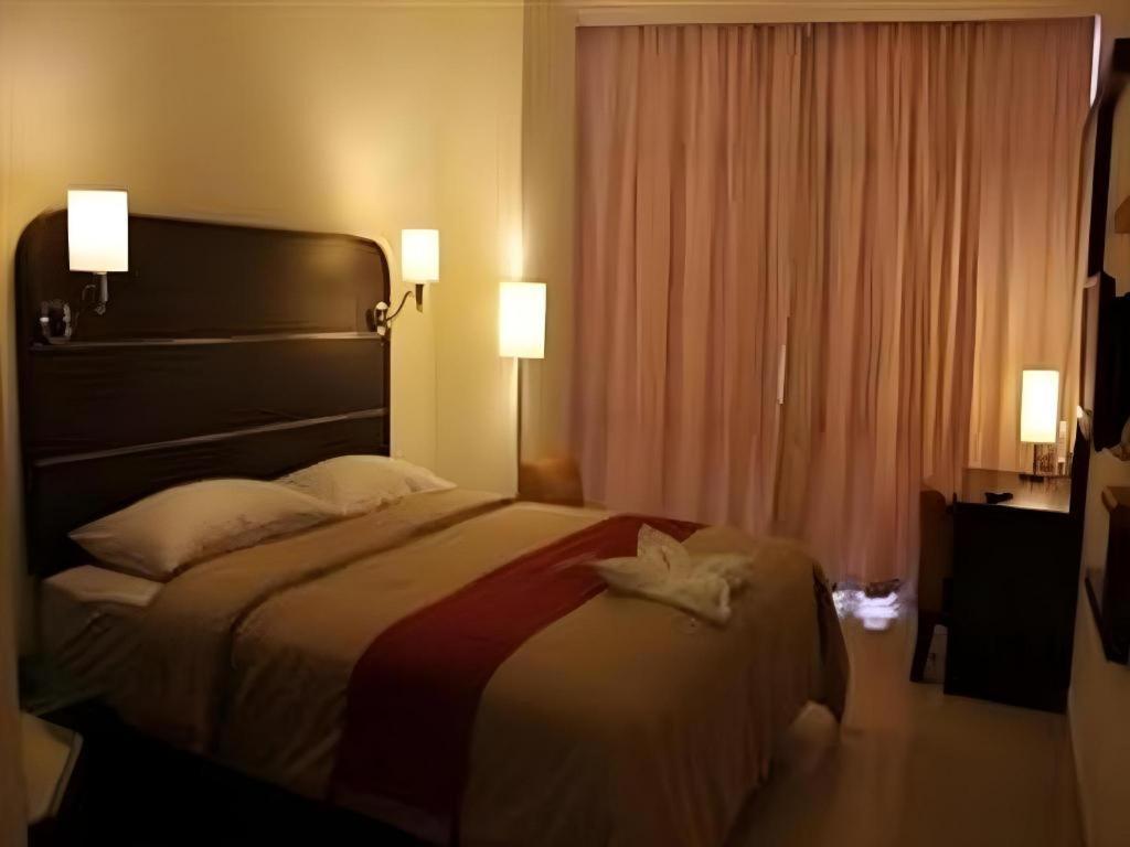 Travello Hotel Manado Ngoại thất bức ảnh