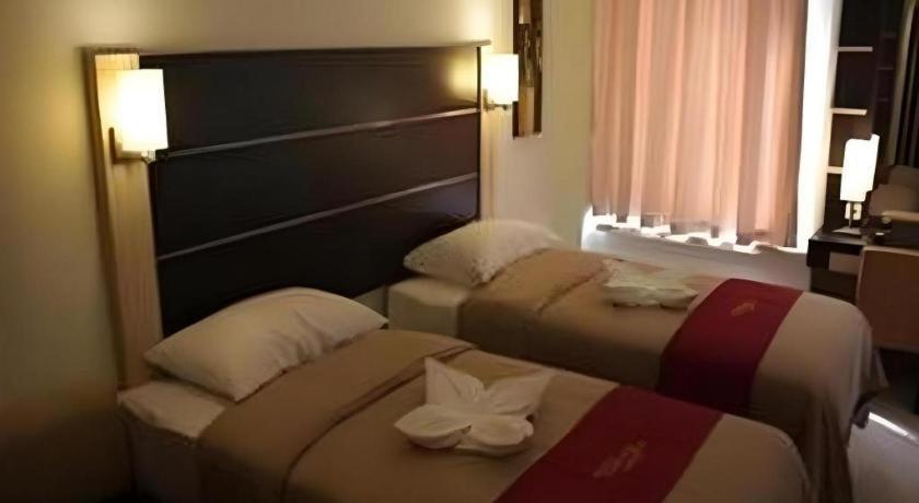 Travello Hotel Manado Ngoại thất bức ảnh