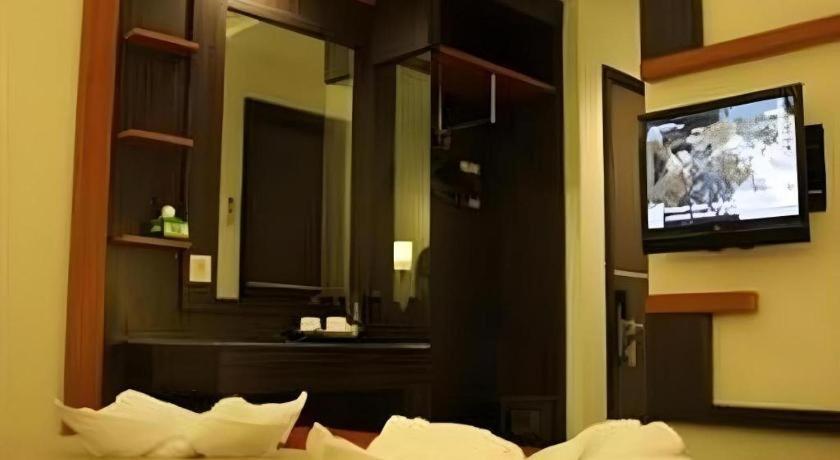 Travello Hotel Manado Ngoại thất bức ảnh