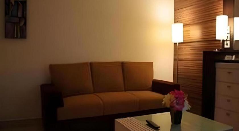Travello Hotel Manado Ngoại thất bức ảnh
