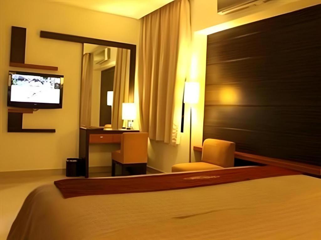 Travello Hotel Manado Ngoại thất bức ảnh