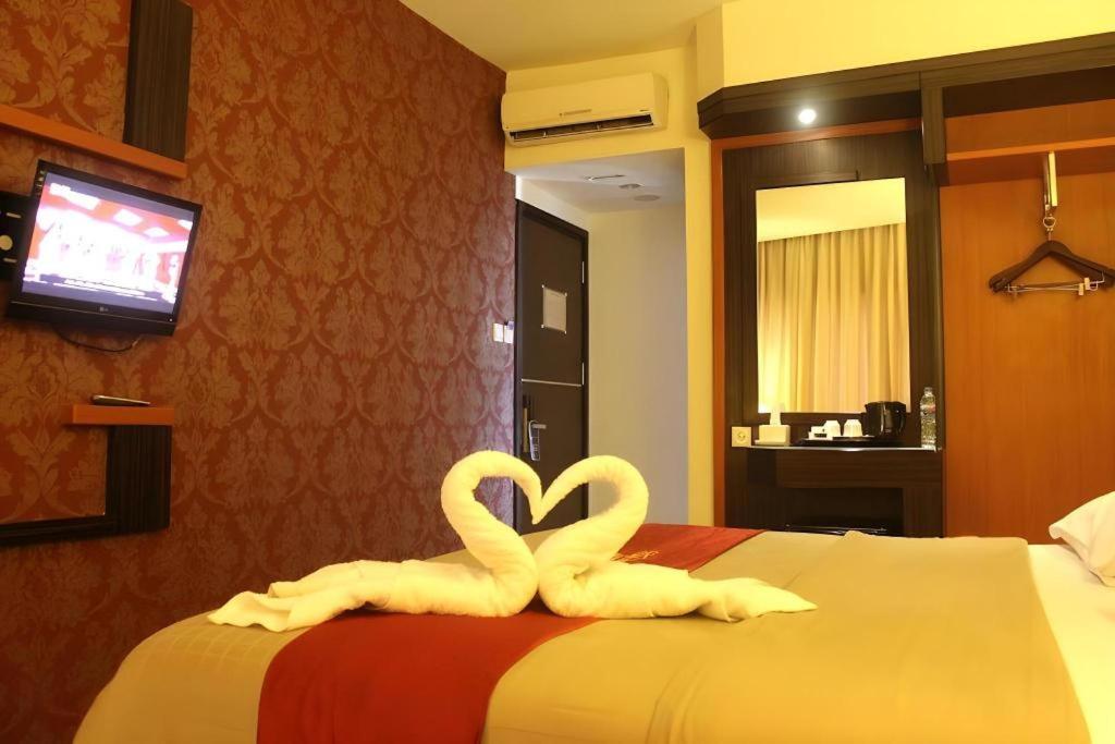 Travello Hotel Manado Ngoại thất bức ảnh